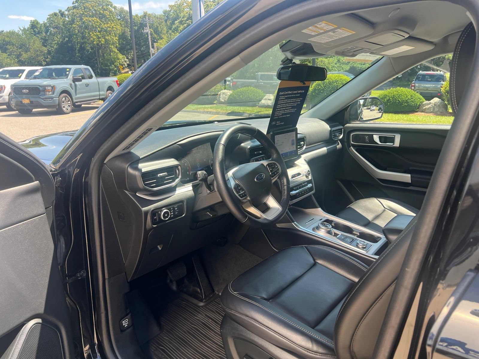 Certified 2023 Ford Explorer XLT w/ Equipment Group 202A AWD/4WD image 20