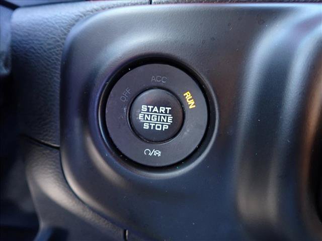 Used 2021 Jeep Wrangler Unlimited Rubicon w/ Cold Weather Group AWD/4WD image 18
