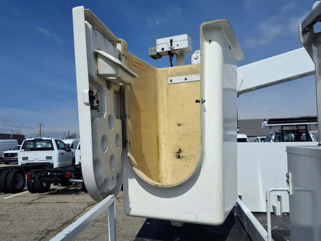 Certified 2019 Ford F350 XL w/ Power Equipment Group image 11