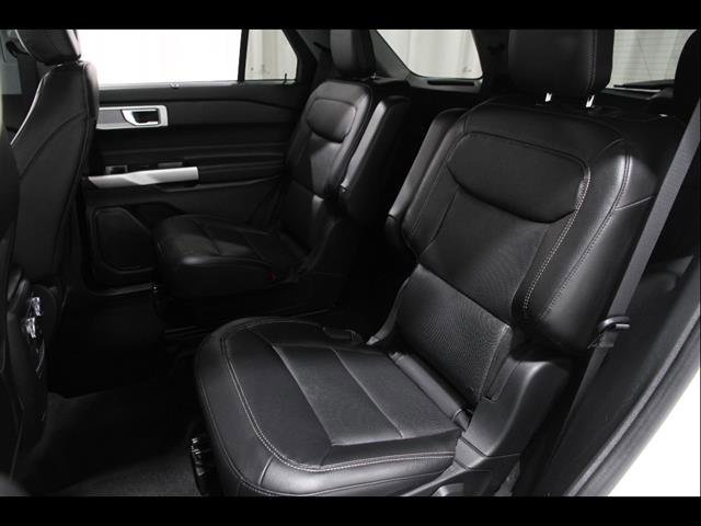 Certified 2022 Ford Explorer Limited w/ Equipment Group 301A AWD/4WD image 21