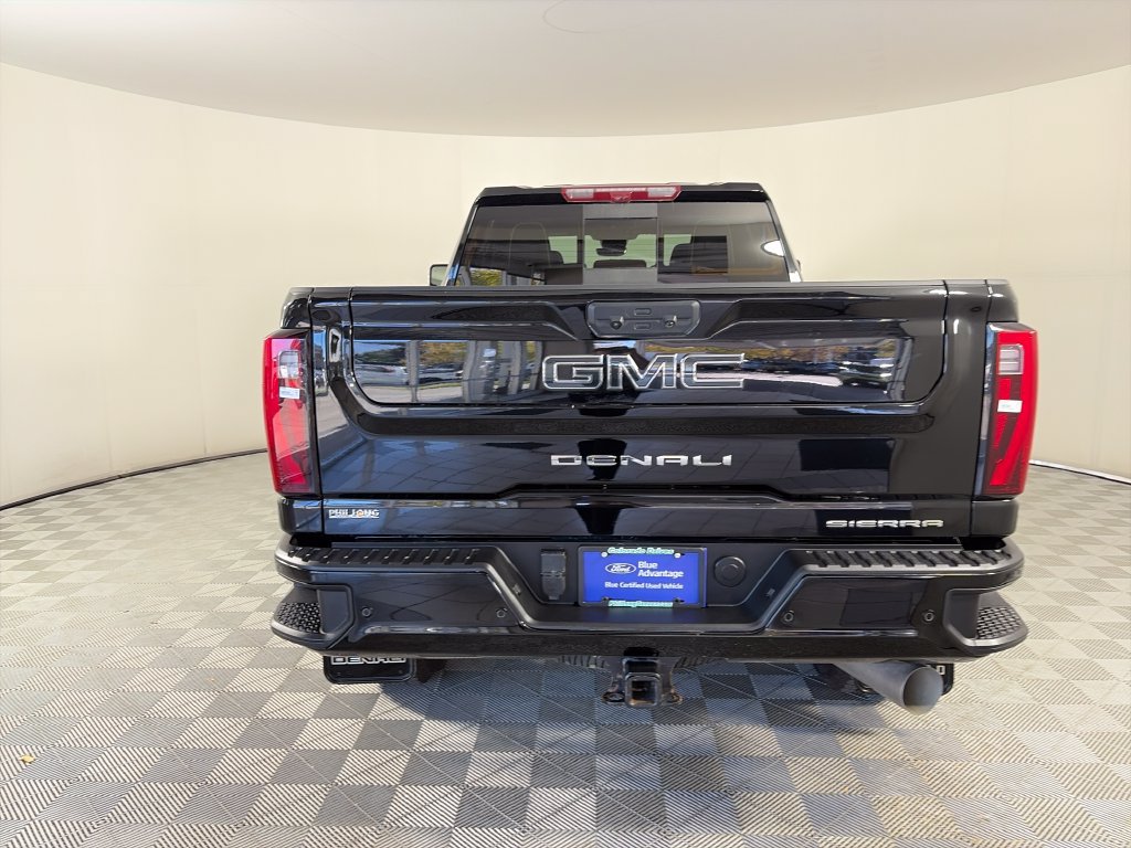Used 2025 GMC Sierra 3500 Denali Ultimate AWD/4WD image 6