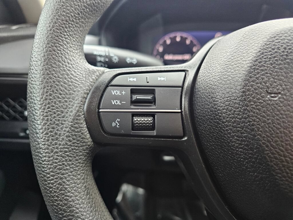 Used 2023 Honda Accord EX image 18