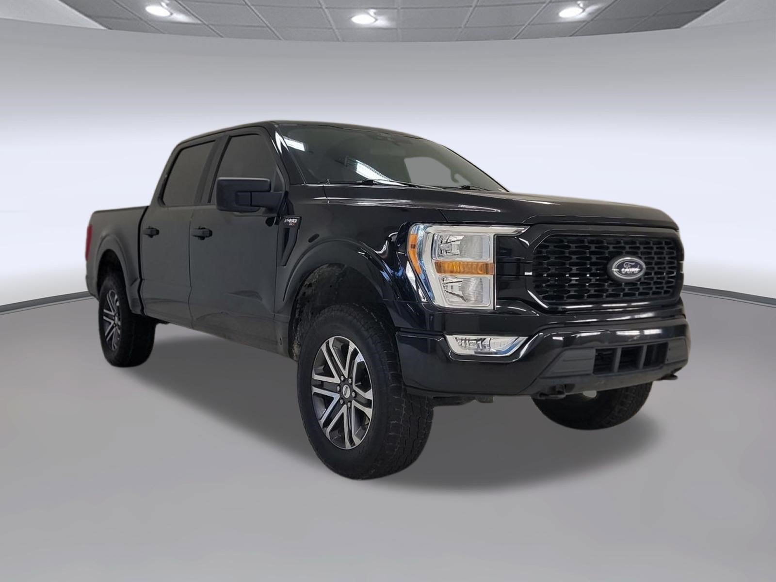 Certified 2021 Ford F150 XL w/ STX Appearance Package AWD/4WD image 5
