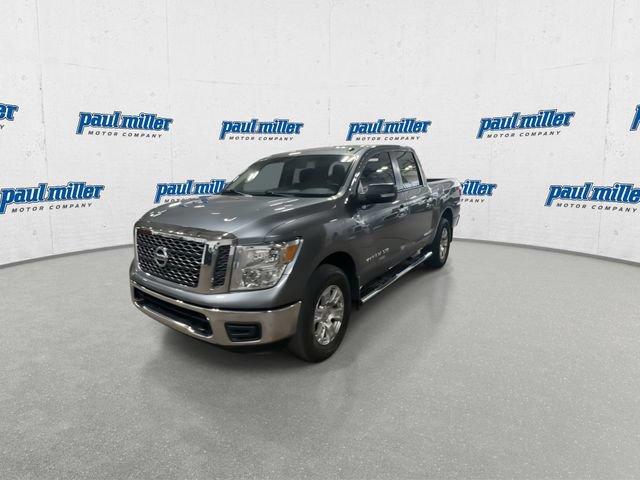 Used 2018 Nissan Titan SV AWD/4WD image 4