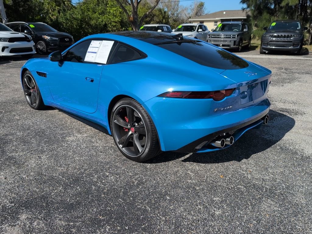 Used 2020 Jaguar F-TYPE R image 5