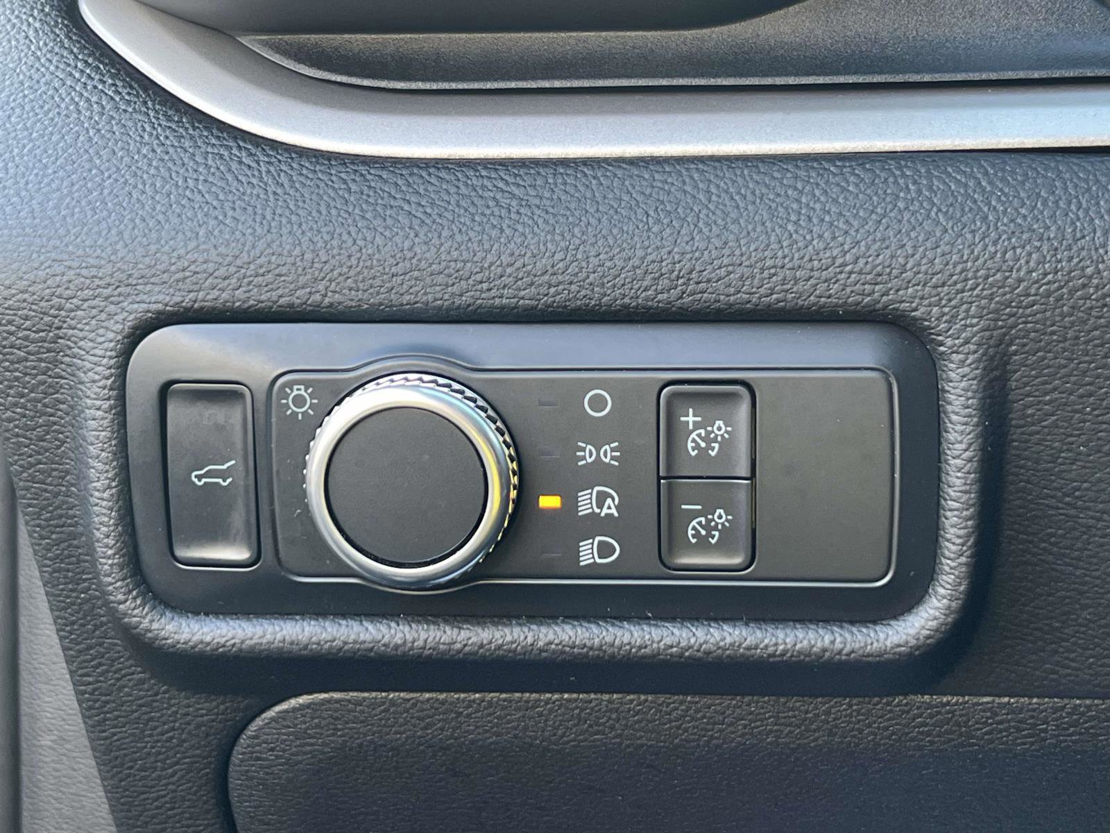 Certified 2022 Ford Explorer XLT image 19