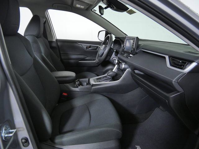 Used 2021 Toyota RAV4 LE w/ Carpet Mat Package (TMS) FWD image 12
