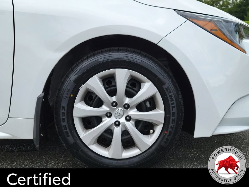 Used 2025 Toyota Corolla LE FWD image 12