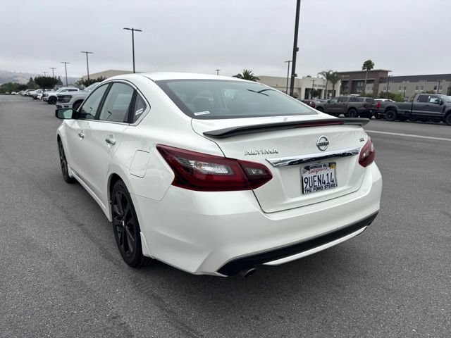 Used 2017 Nissan Altima 2.5 SR w/ Midnight Edition Package FWD image 8