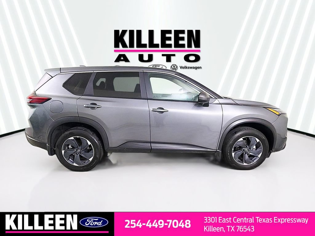 Used 2025 Nissan Rogue SV FWD image 10