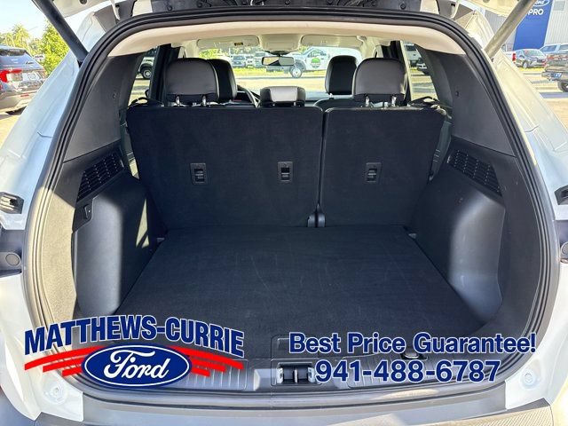 Certified 2023 Ford Escape SE w/ PHEV Premium Package FWD image 13