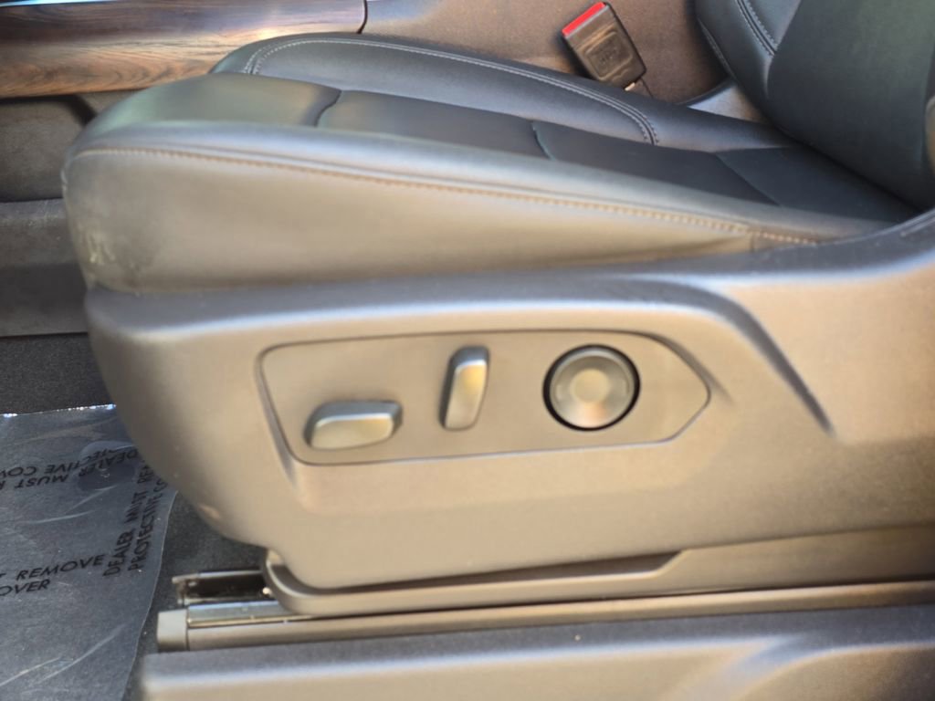 Used 2024 GMC Sierra 1500 SLT w/ SLT Premium Plus Package image 18