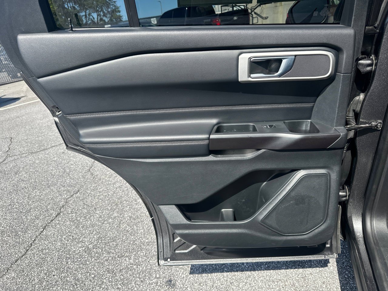 Certified 2020 Ford Explorer XLT w/ Equipment Group 202A RWD image 24