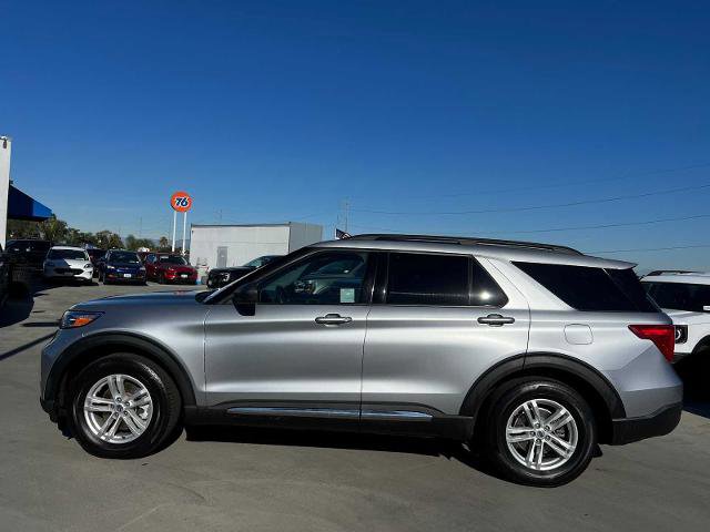 Certified 2022 Ford Explorer XLT w/ Equipment Group 202A image 8