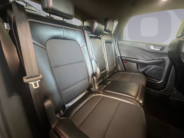 Certified 2025 Ford Escape ST-Line AWD/4WD image 18