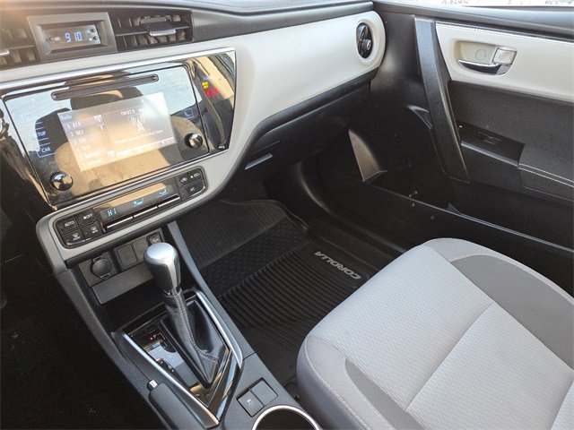 Used 2018 Toyota Corolla L image 31