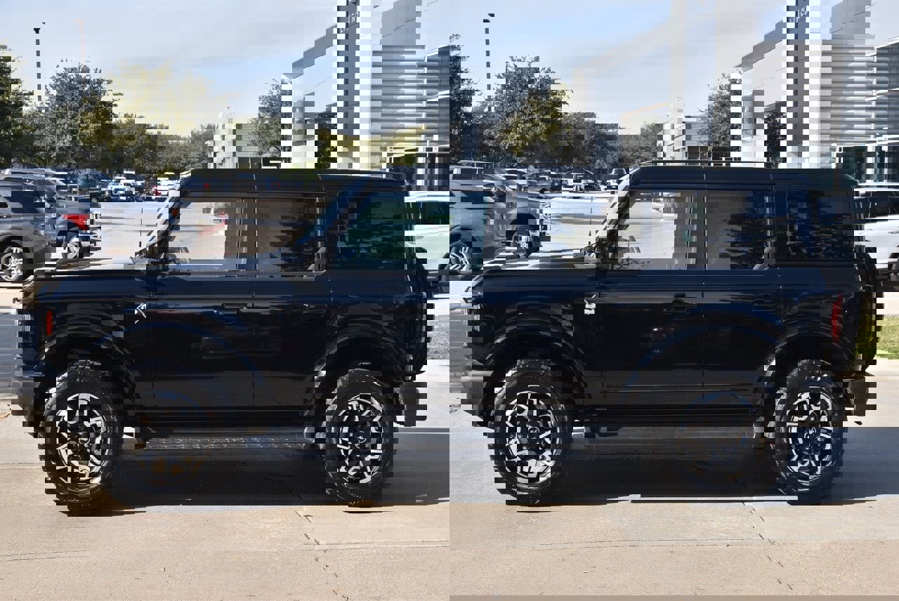 Certified 2025 Ford Bronco Outer Banks image 12