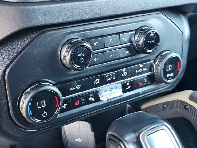 Certified 2025 Ford Bronco Badlands AWD/4WD image 17