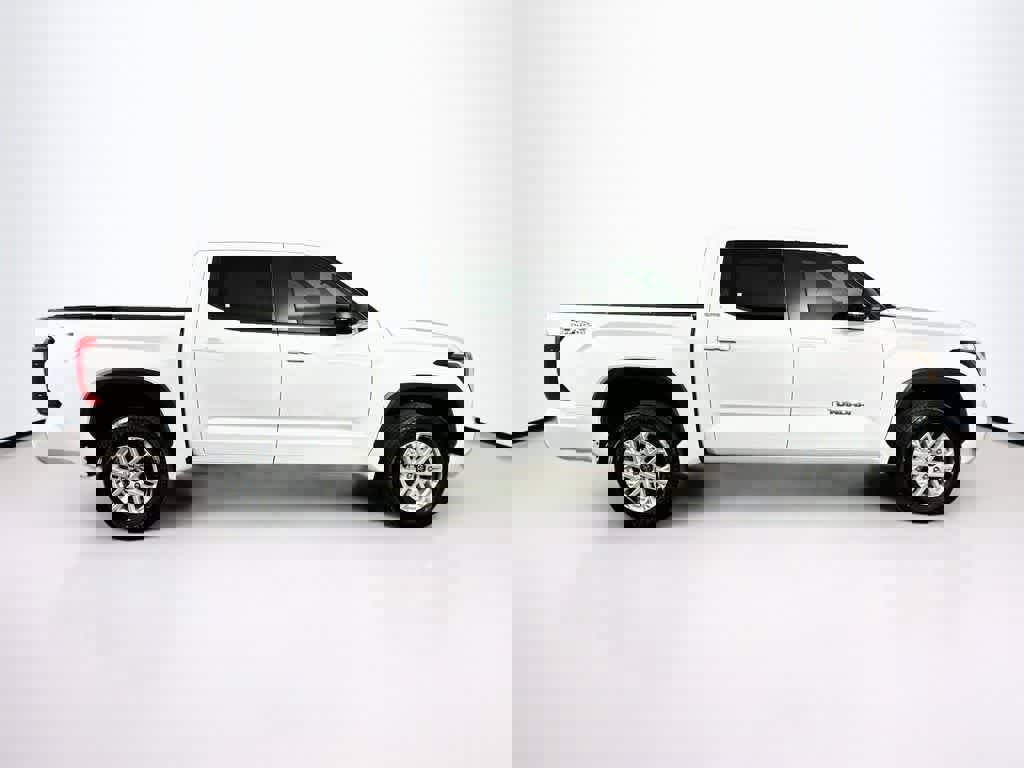 Used 2025 Toyota Tundra SR5 w/ SR5 Premium Package image 26