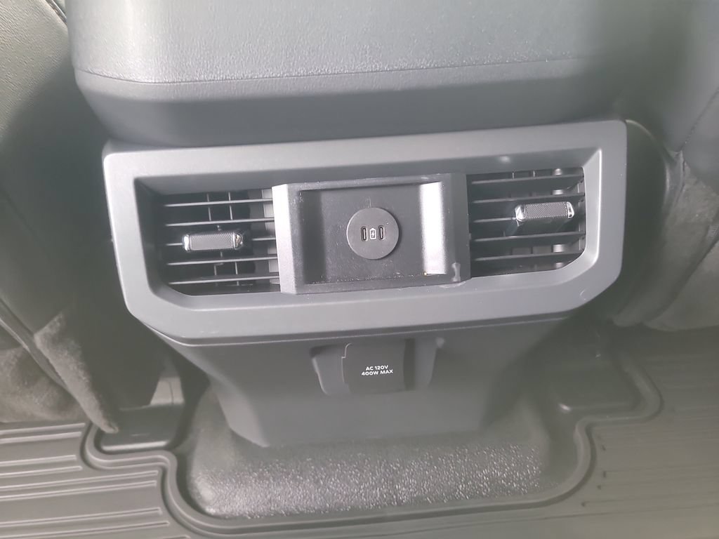 Certified 2026 Ford F550 4x4 Crew Cab Super Duty image 15