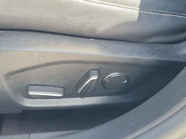 Certified 2020 Ford Fusion SEL FWD image 22