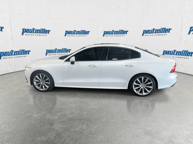 Used 2021 Volvo S60 T6 Momentum w/ Advanced Package AWD/4WD image 7