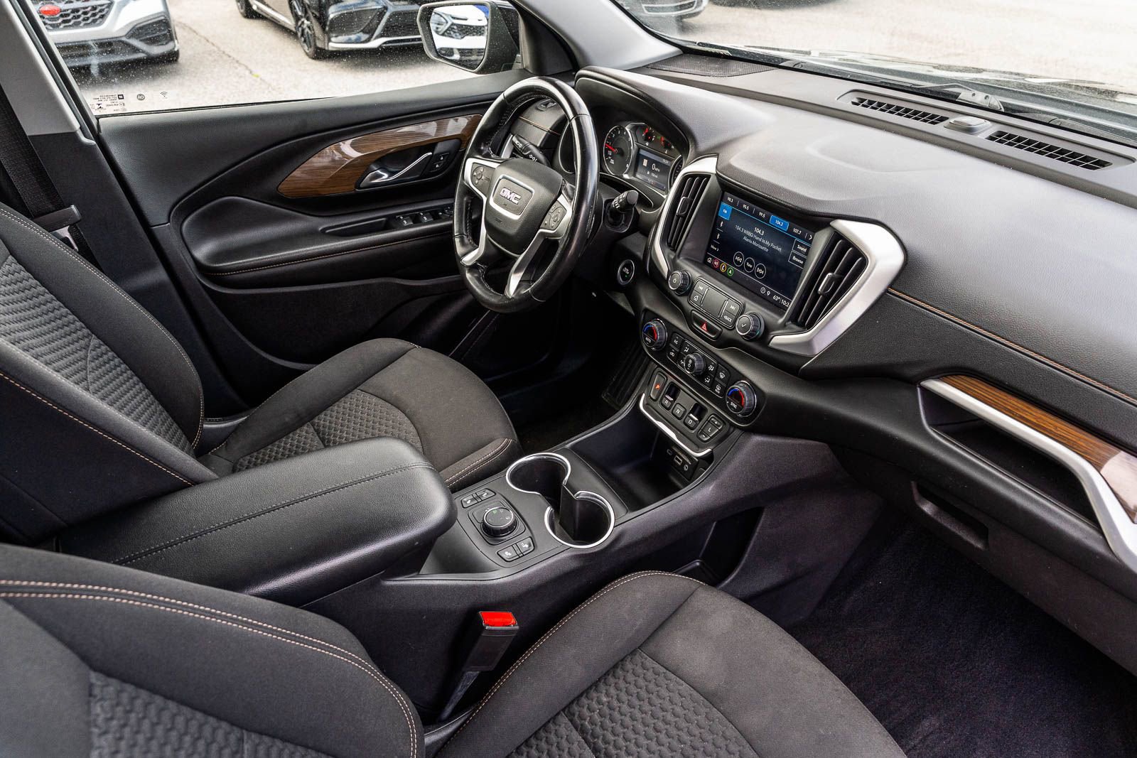 Used 2019 GMC Terrain SLE w/ Driver Convenience Package AWD/4WD image 13