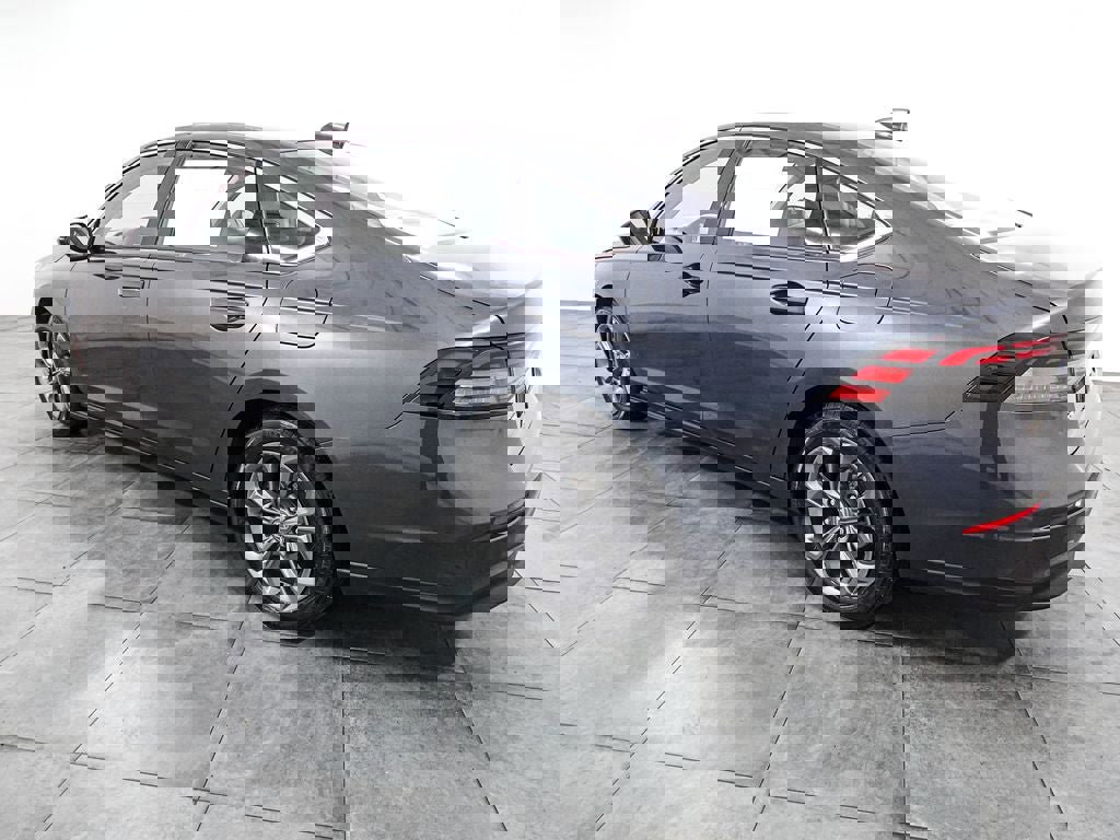 Used 2024 Honda Accord EX image 3