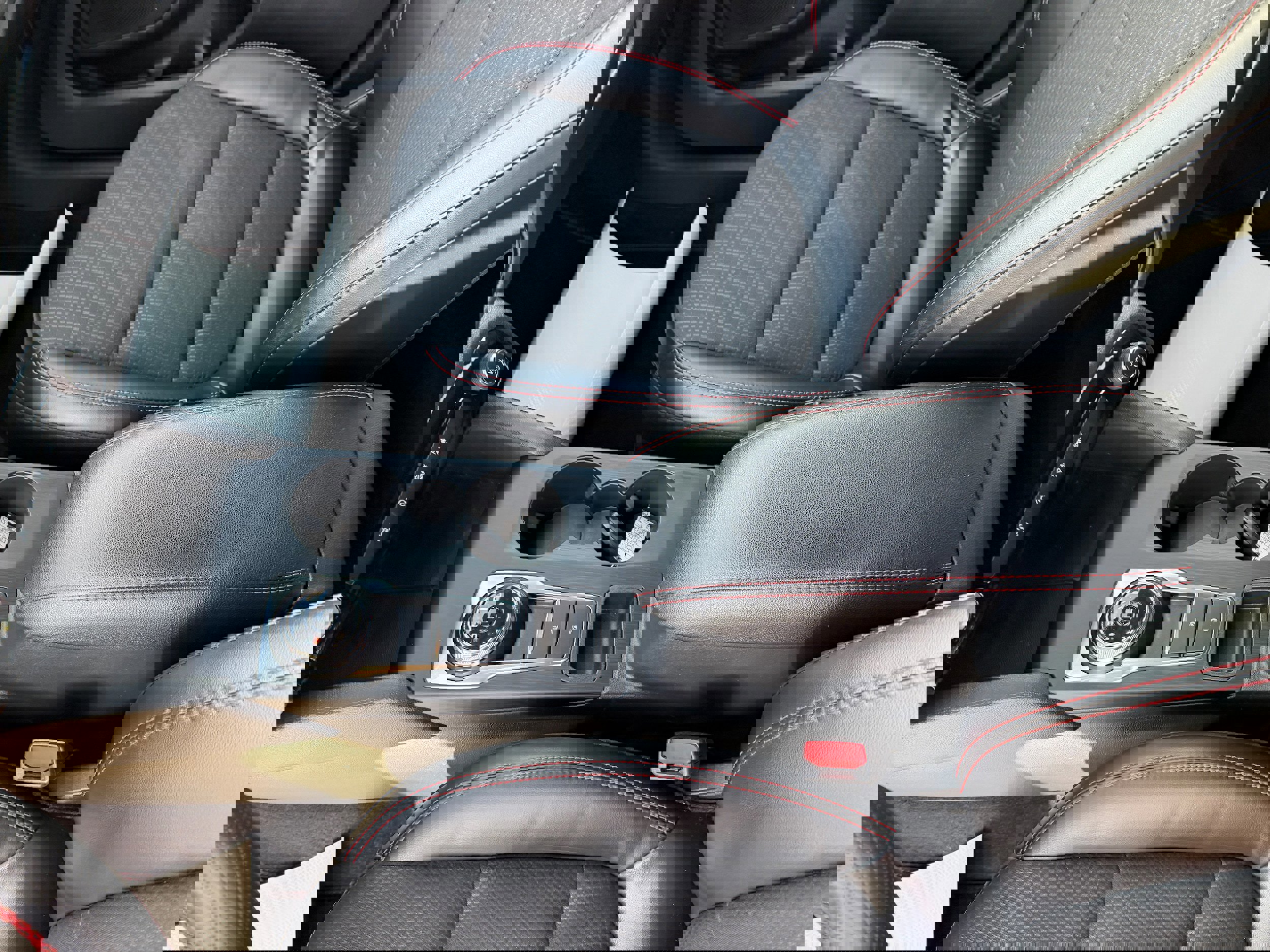 Certified 2023 Ford Escape ST-Line w/ Tech Pack #1 image 16