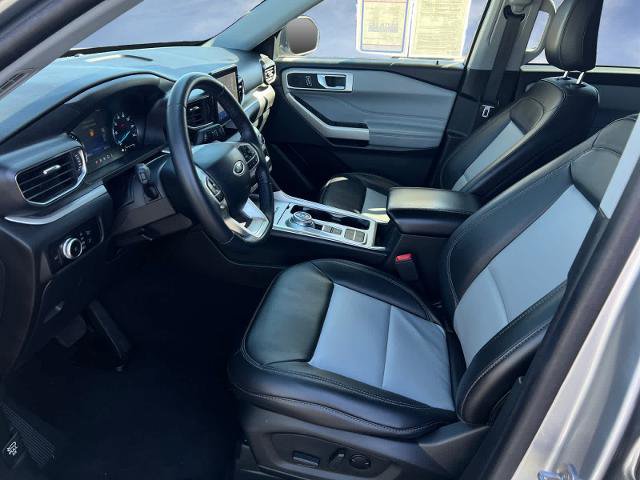 Certified 2023 Ford Explorer XLT w/ Equipment Group 202A RWD image 10
