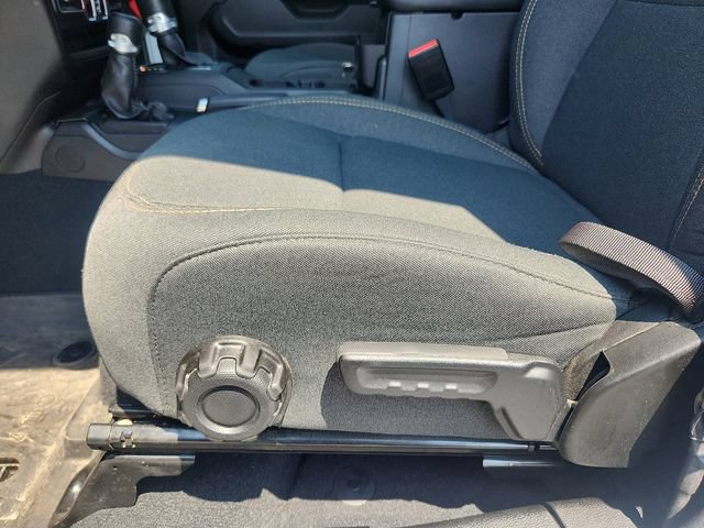 Used 2024 Jeep Wrangler Unlimited Sport AWD/4WD image 22