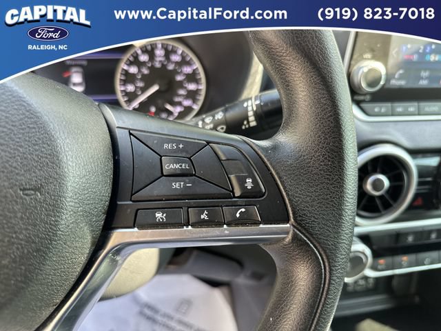 Used 2025 Nissan Sentra SV FWD image 23