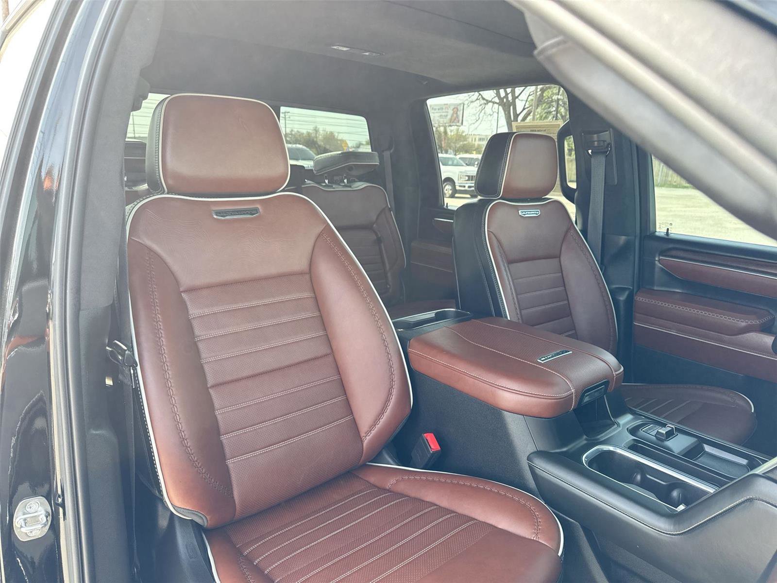 Used 2024 GMC Sierra 2500 Denali Ultimate image 27