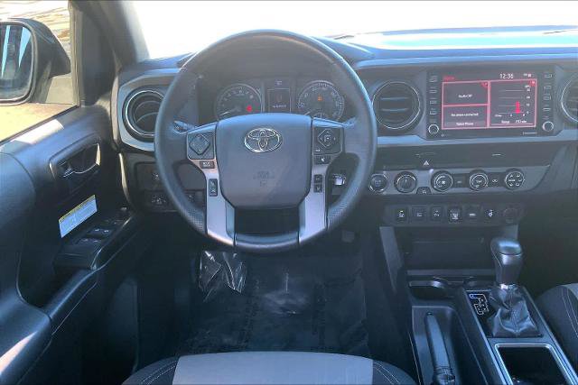 Used 2020 Toyota Tacoma TRD Off-Road w/ Technology Package image 5