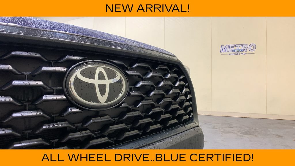 Used 2022 Toyota Corolla Cross LE AWD/4WD image 43