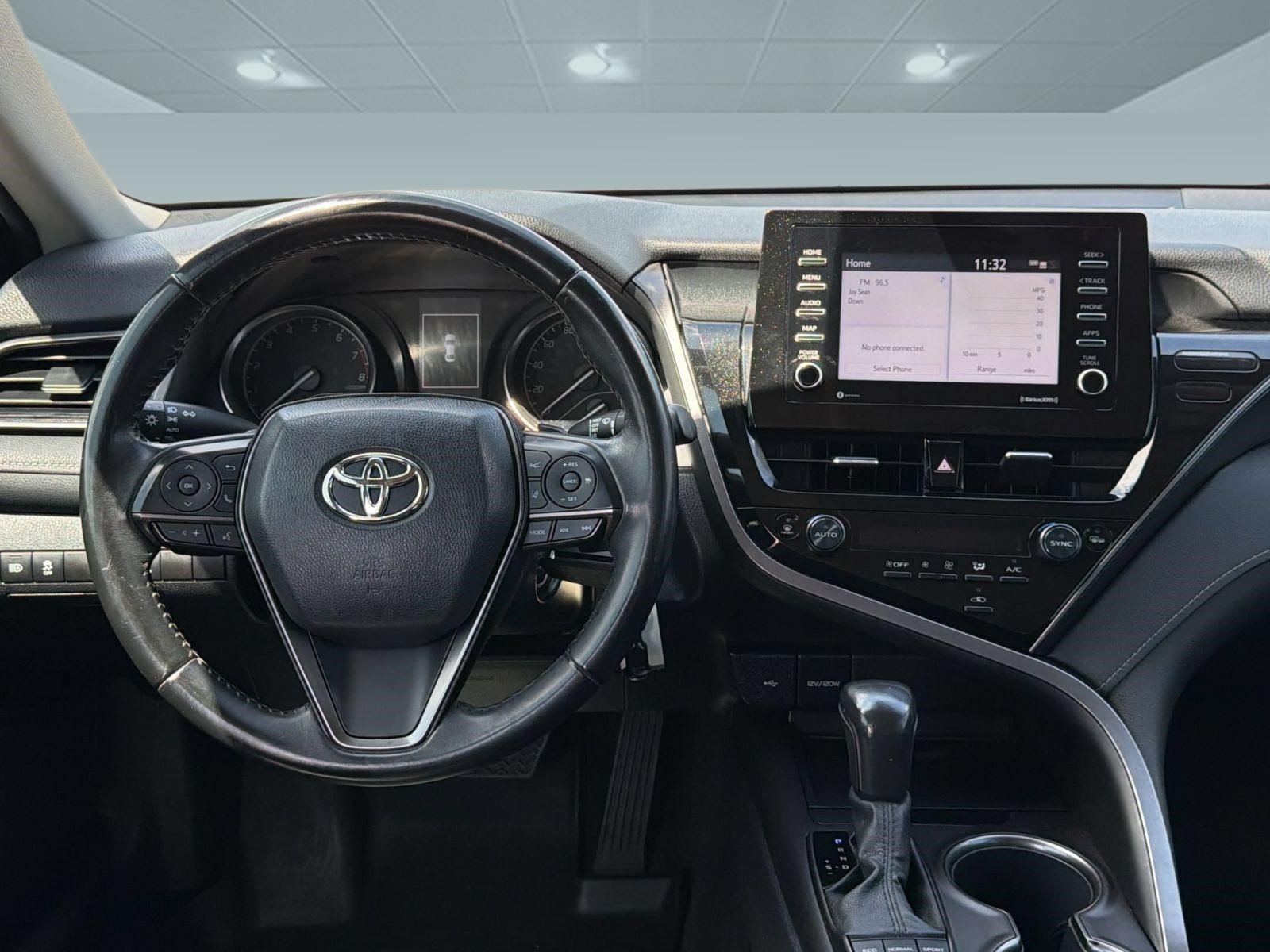 Used 2022 Toyota Camry SE FWD image 28