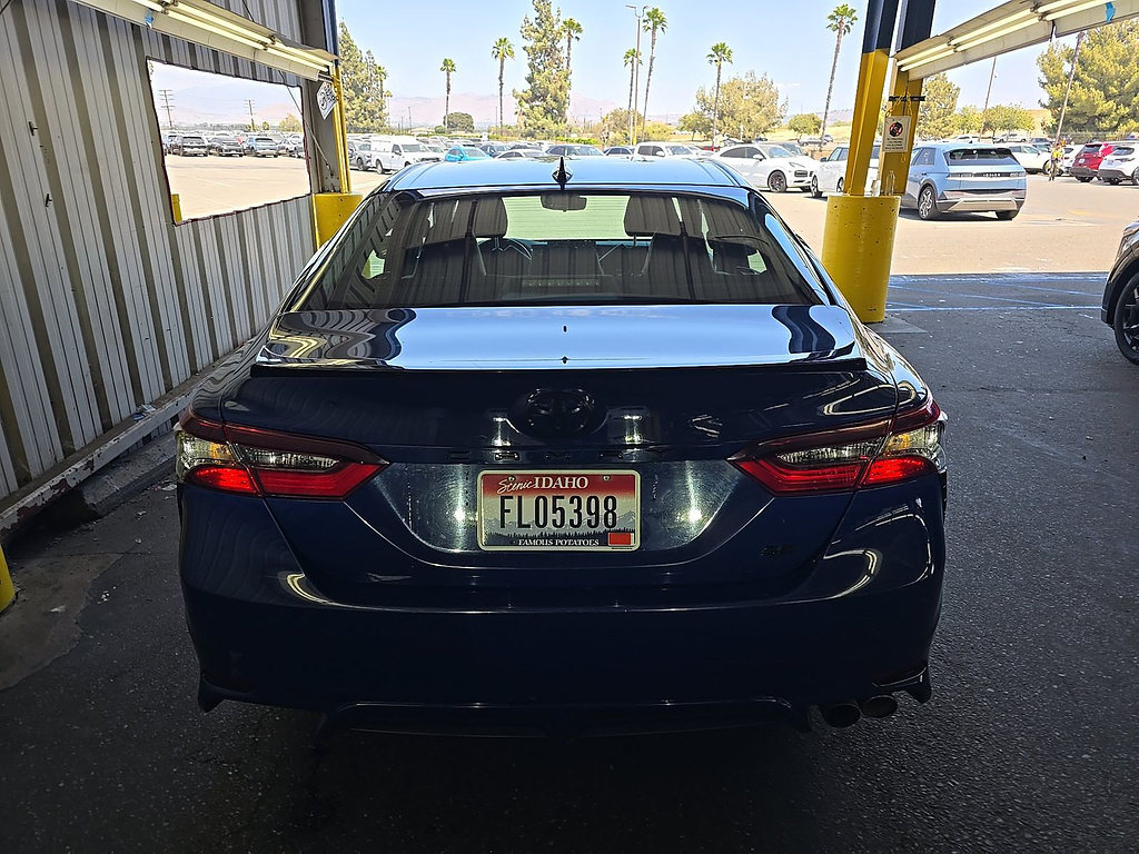 Used 2024 Toyota Camry SE FWD image 5