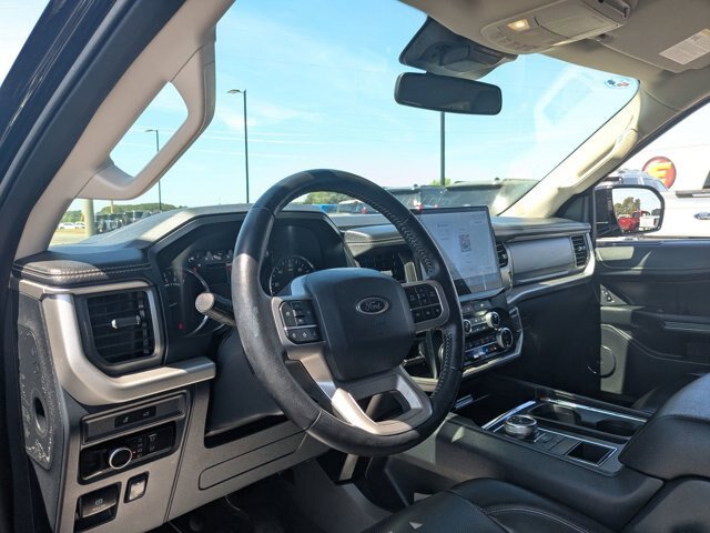 Certified 2024 Ford Expedition XLT RWD image 15