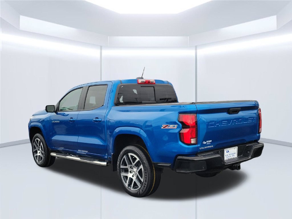 Used 2023 Chevrolet Colorado Z71 w/ Z71 Convenience Package 2 AWD/4WD image 8