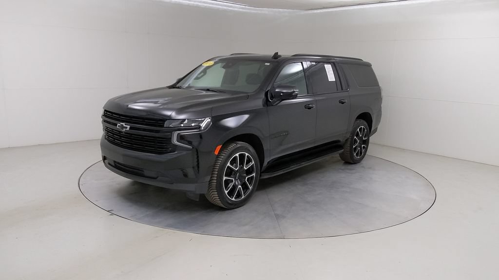 Used 2024 Chevrolet Suburban RST w/ Luxury Package AWD/4WD image 22