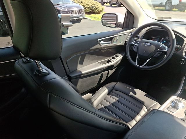 Certified 2024 Ford Edge SEL w/ Convenience Package AWD/4WD image 18