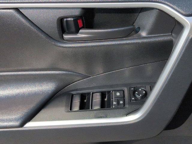 Used 2024 Toyota RAV4 LE AWD/4WD image 10