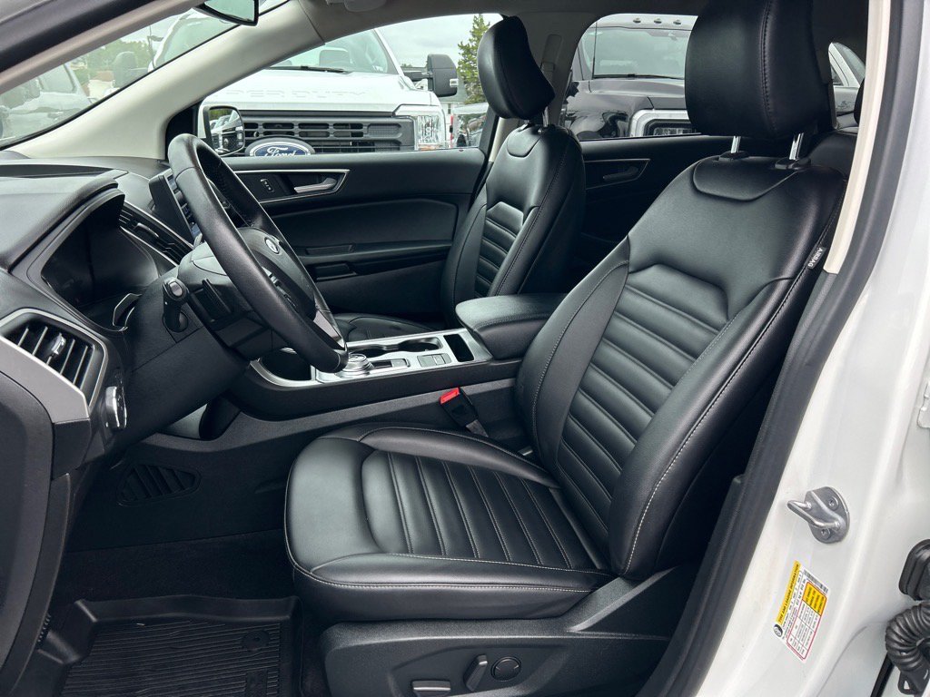 Certified 2022 Ford Edge SEL w/ Convenience Package AWD/4WD image 9