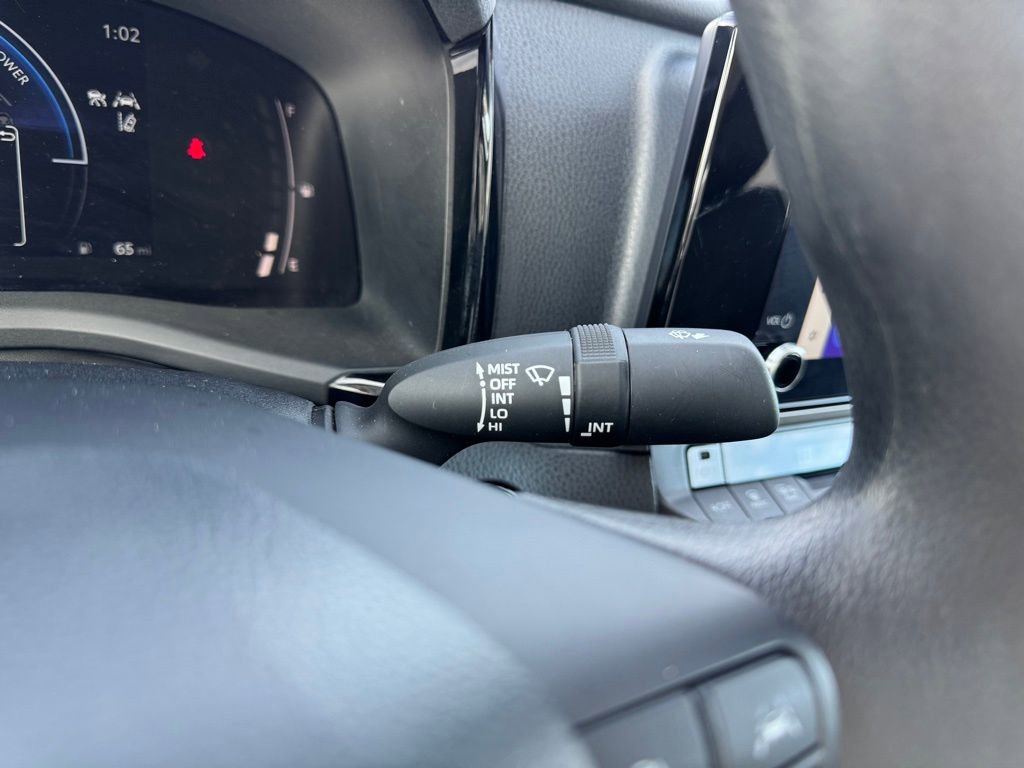 Used 2025 Toyota Camry LE image 15