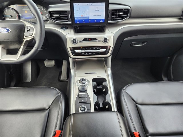 Certified 2022 Ford Explorer XLT w/ Equipment Group 202A image 14