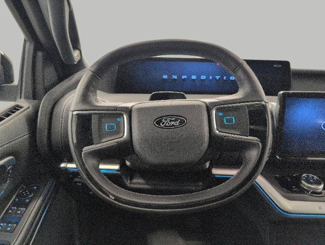 Certified 2025 Ford Expedition Max Platinum w/ Stealth Performance Package AWD/4WD image 5