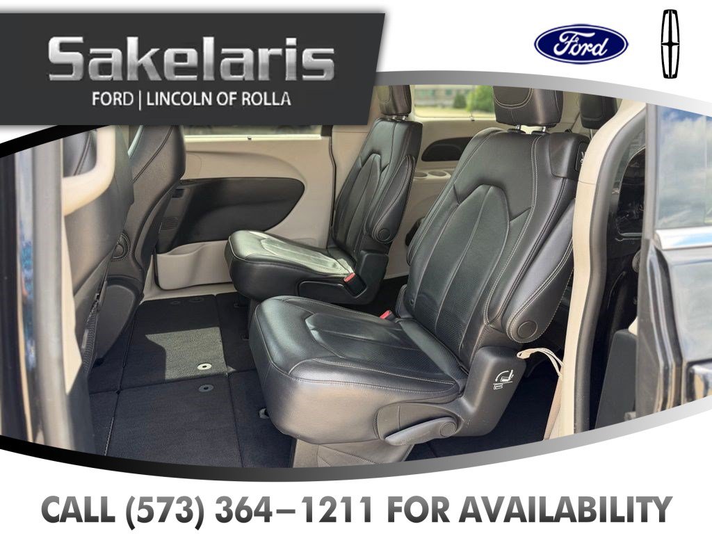 Used 2022 Chrysler Pacifica Touring-L FWD image 36