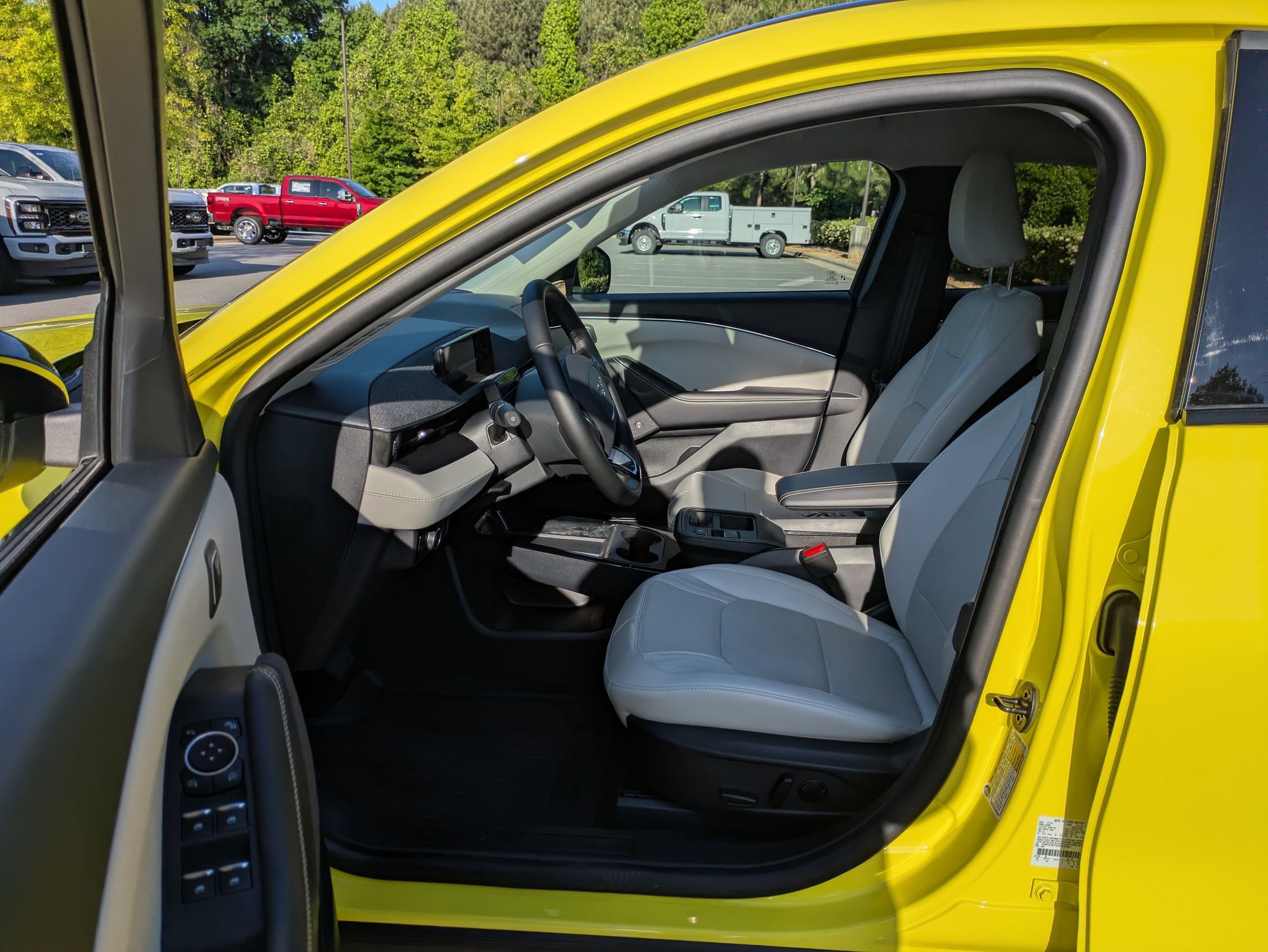 Certified 2025 Ford Mustang Mach-E Premium RWD image 13