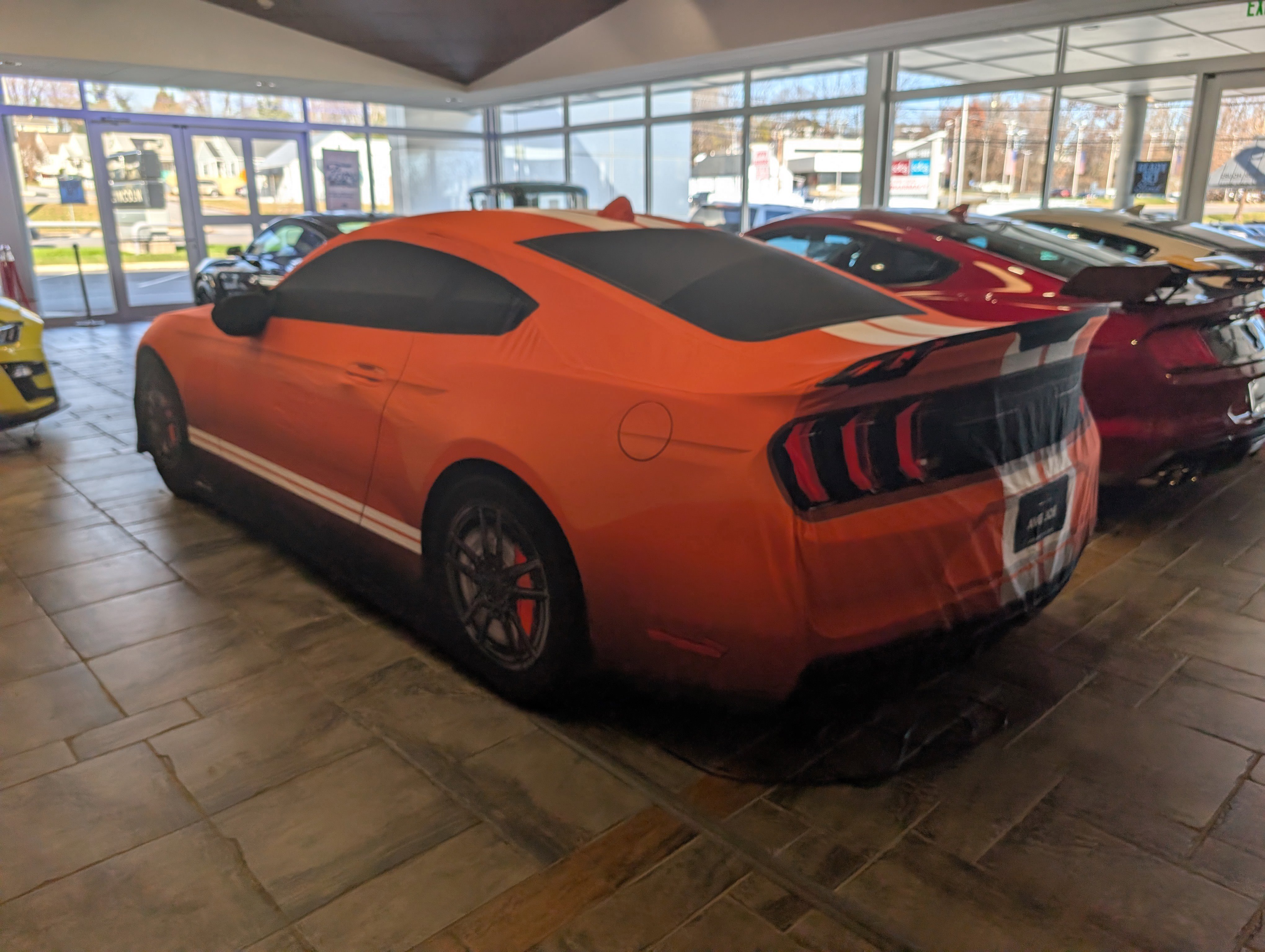 Certified 2020 Ford Mustang Shelby GT500 w/ Technology Package image 5