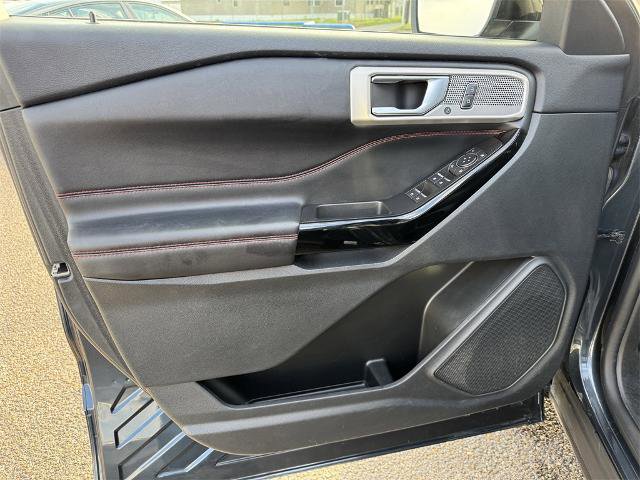 Certified 2022 Ford Explorer ST-Line w/ Class IV Trailer Tow Package image 13